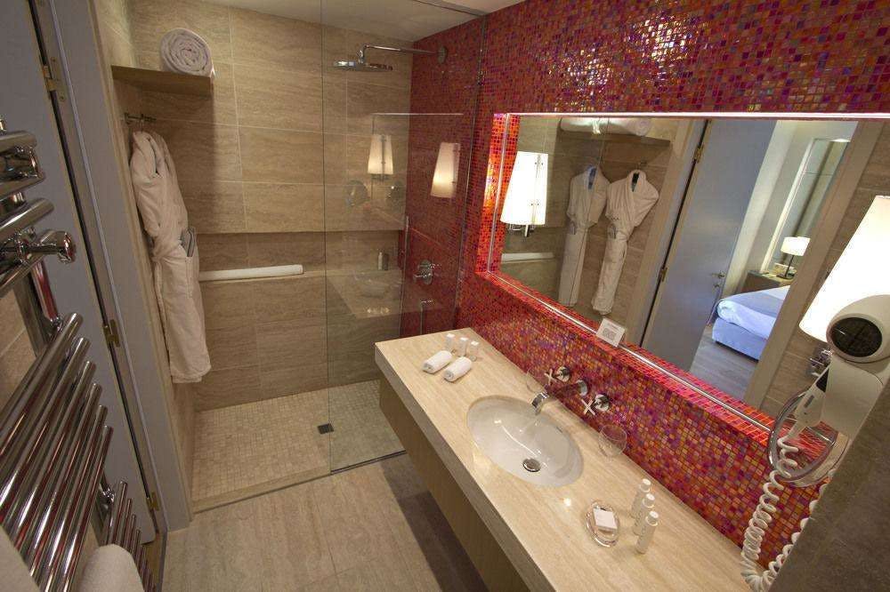 Hotel Hostellerie La Farandole photo 1