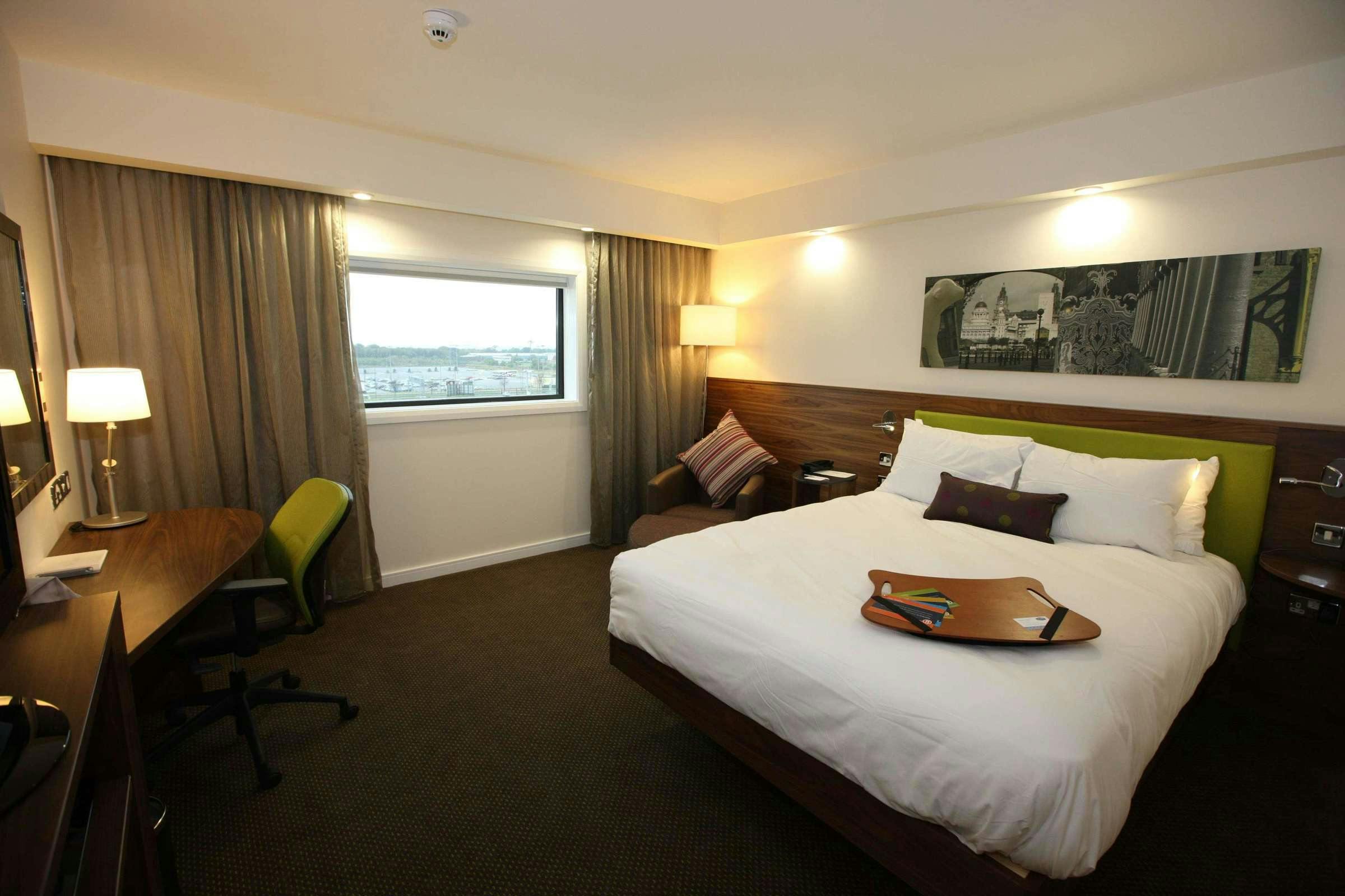 Hotel Hampton by Hilton Liverpool John Lennon Airport photo 5