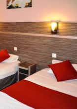 Hotel Kyriad Dijon Sud - Longvic photo 3