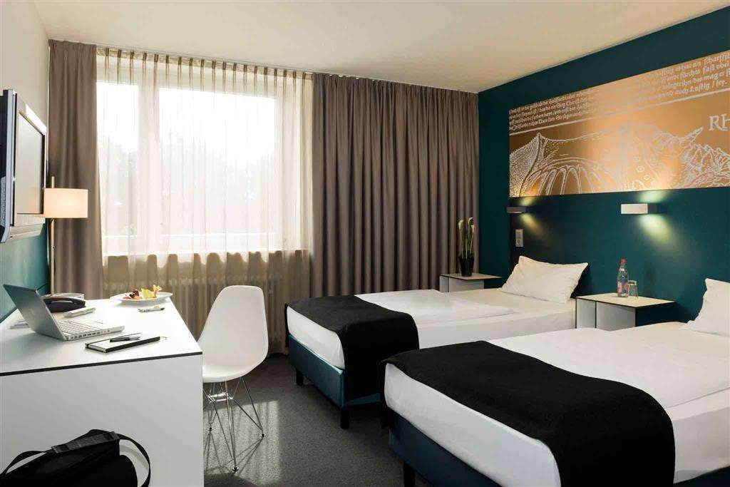 Hotel Congress Hotel Mercure Nürnberg an der Messe photo 2