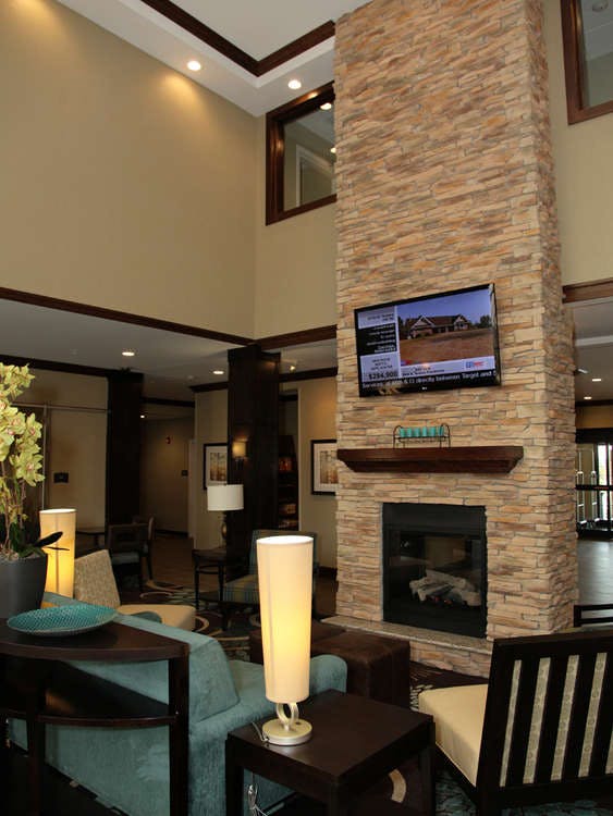 Hotel Staybridge Suites Lincoln Northeast photo 3