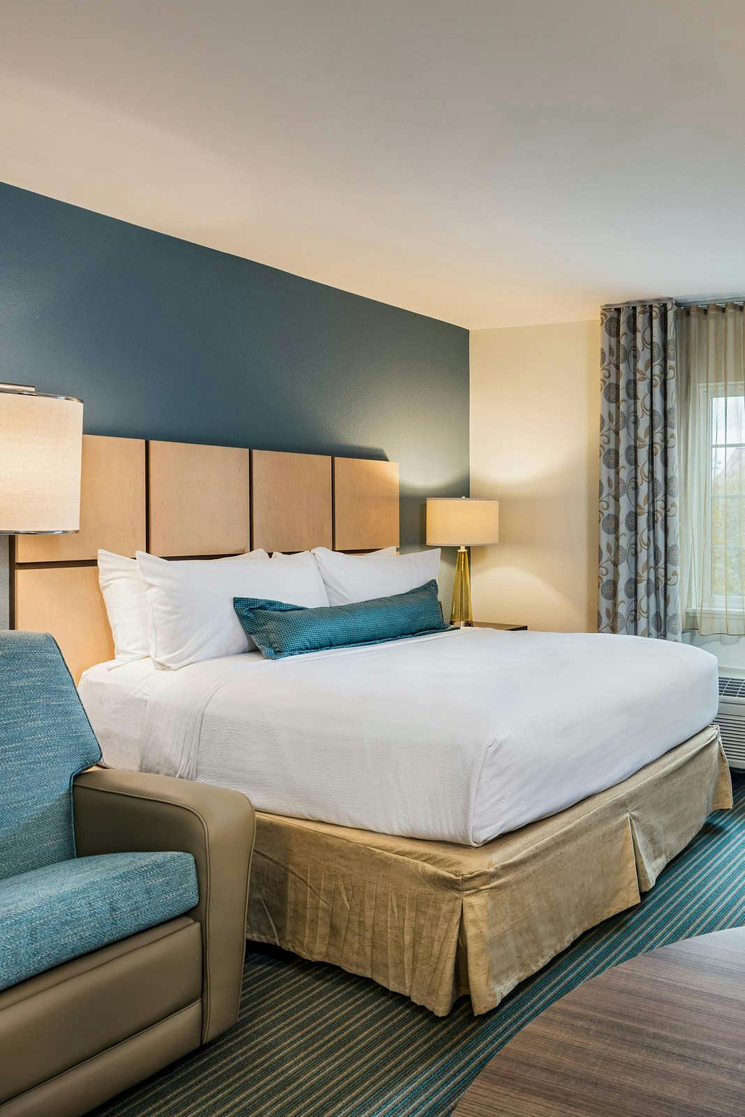 Hotel Candlewood Suites Anaheim - Resort Area photo 1