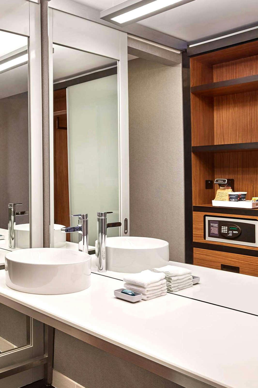 Hotel Aloft Santa Clara photo 3