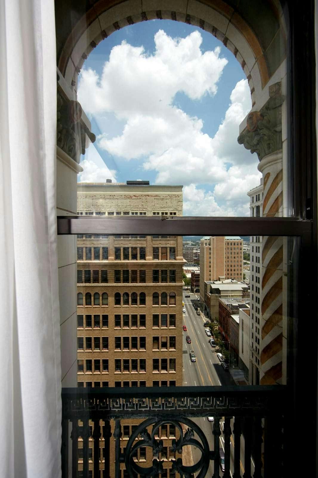 Hotel Elyton Hotel, Autograph Collection photo 1