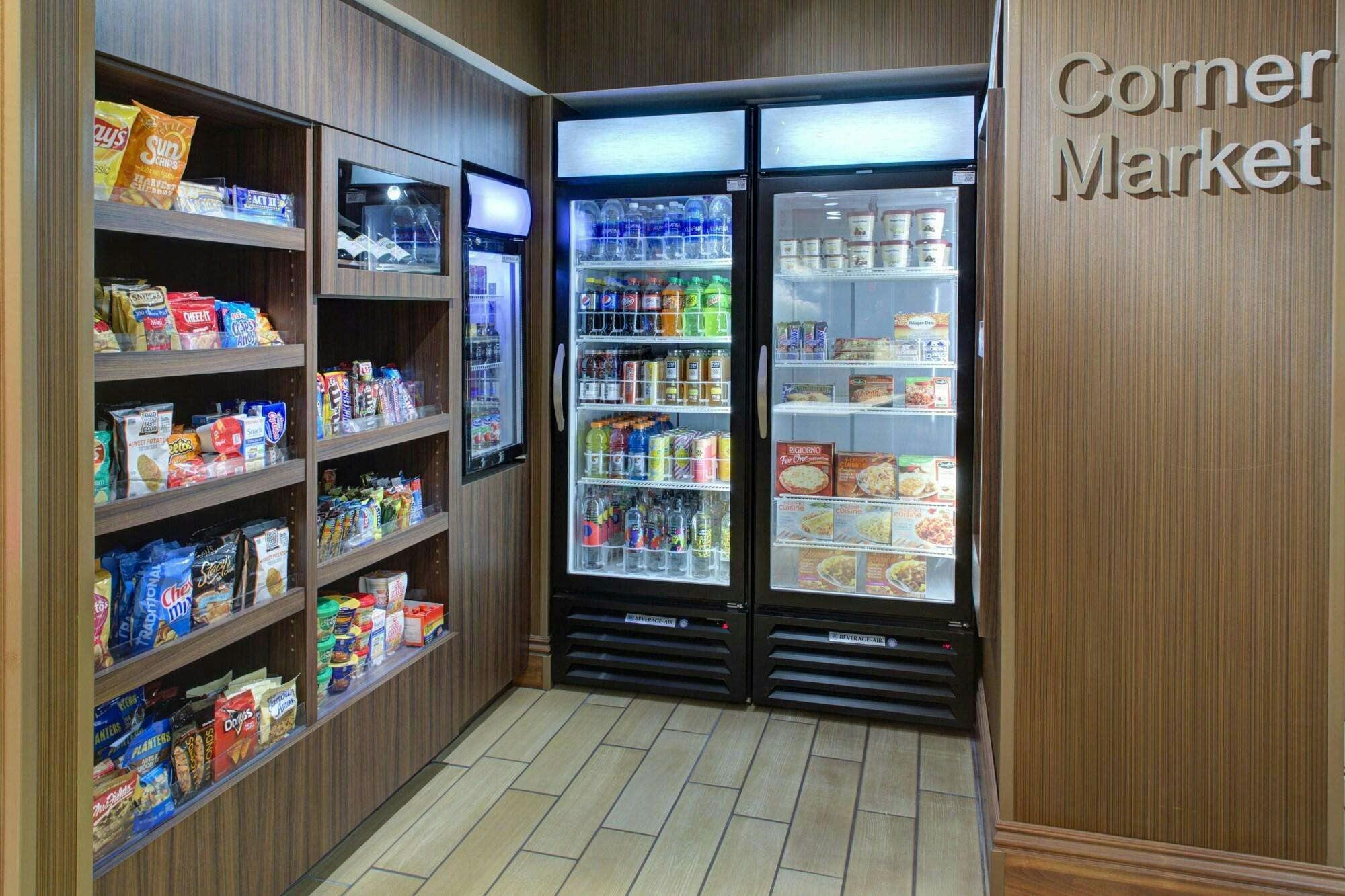 Hotel FAIRFIELD INN AND SUITES BY MARRIOTT BAKERSFIELD NORTH/AIRPORT photo 5