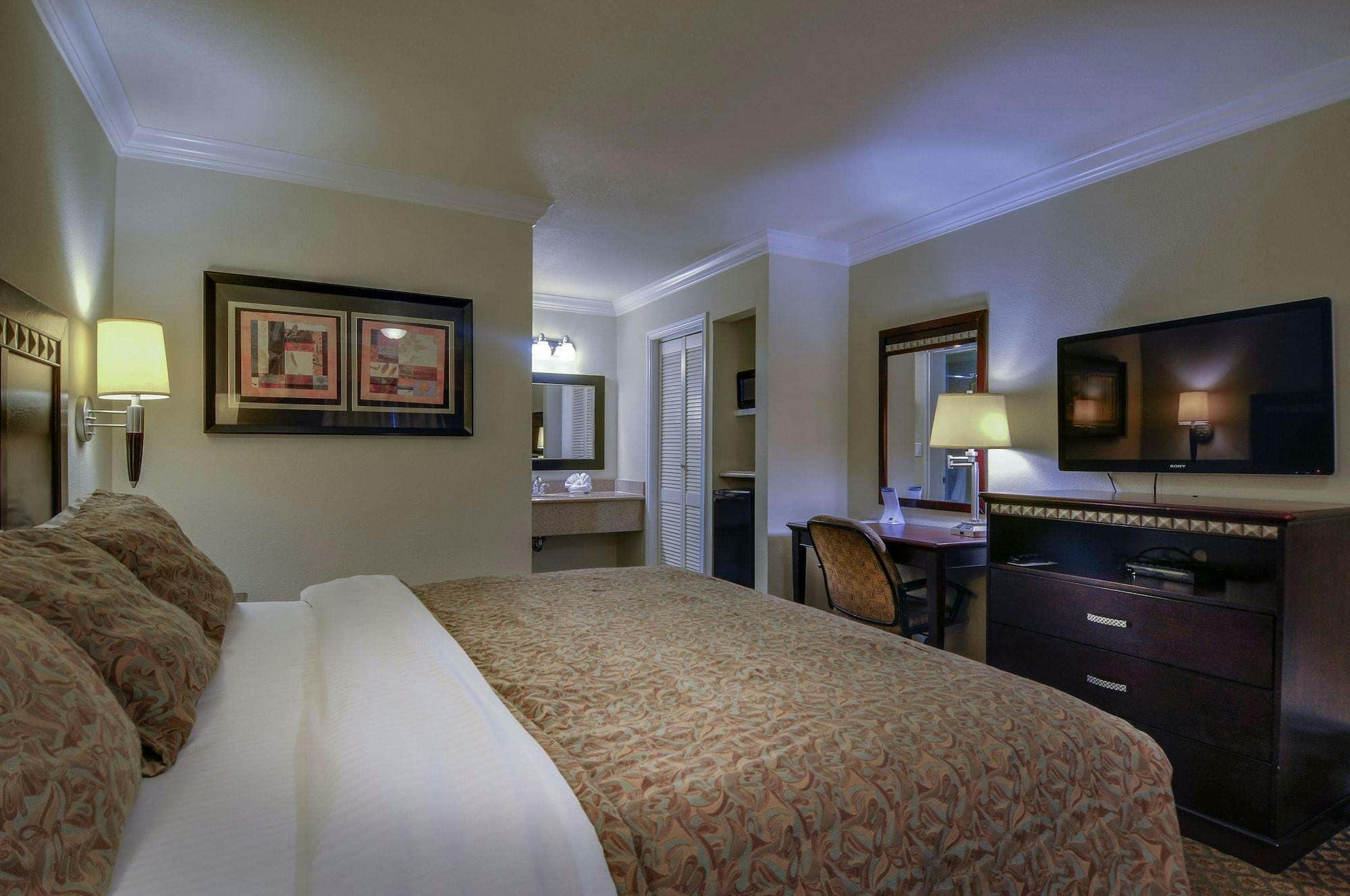 Hotel Vagabond Inn Whittier photo 1