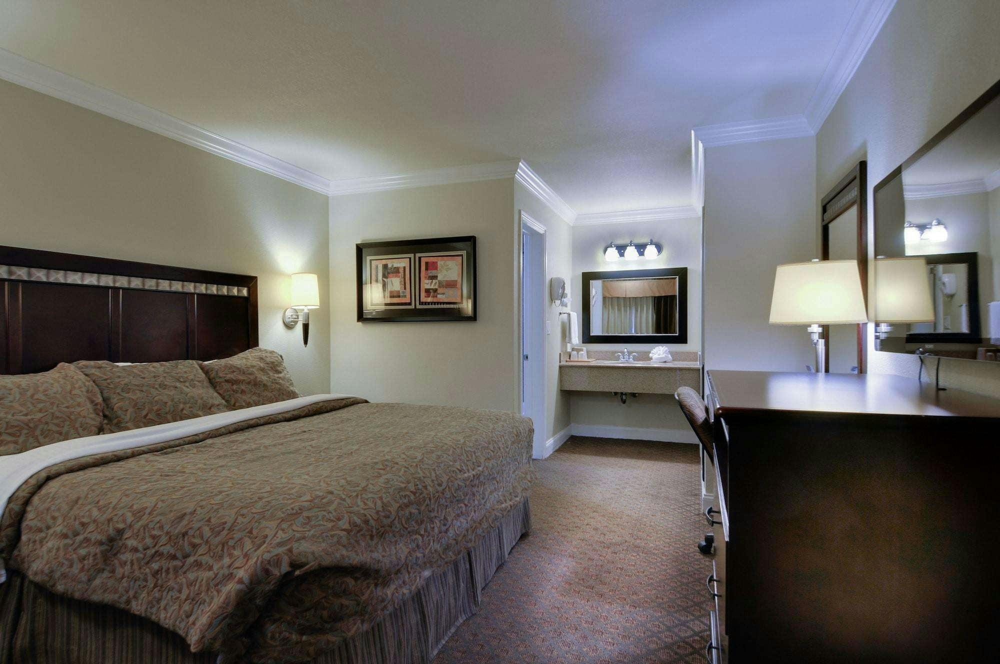 Hotel Vagabond Inn Whittier photo 3