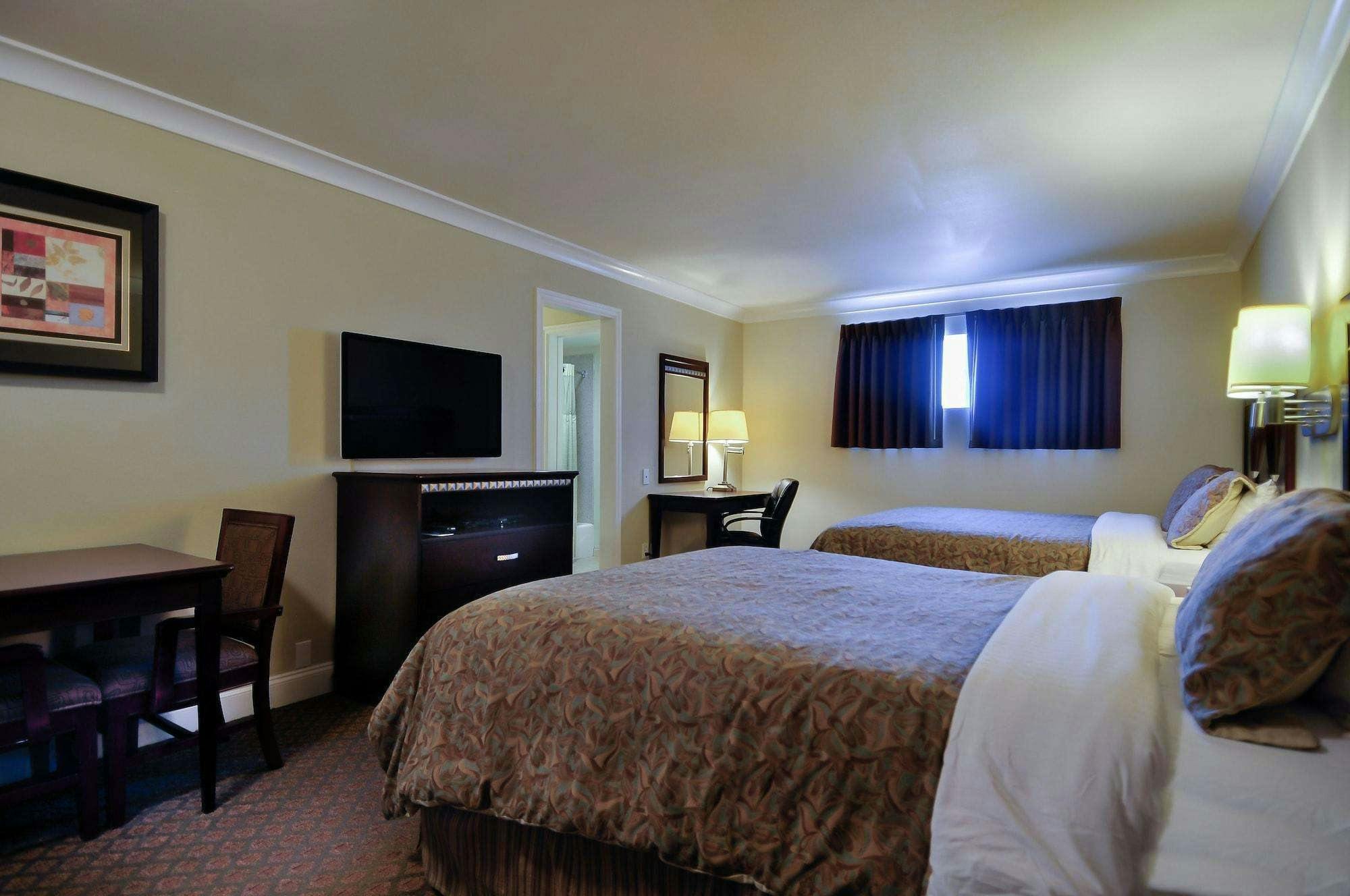 Hotel Vagabond Inn Whittier photo 4