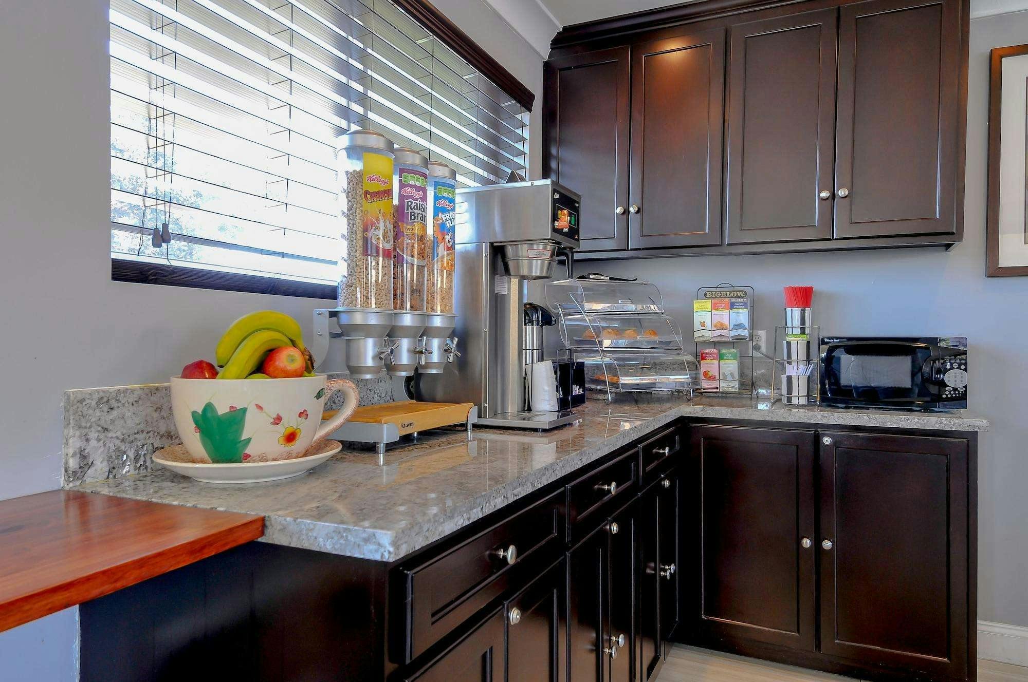 Hotel Vagabond Inn Whittier photo 5