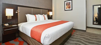Holiday Inn Lower East Side