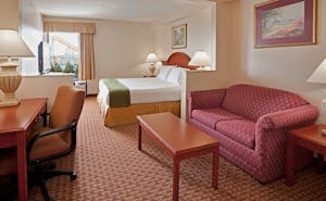 Holiday Inn Express Hotel & Suites Allentown Dorney Park