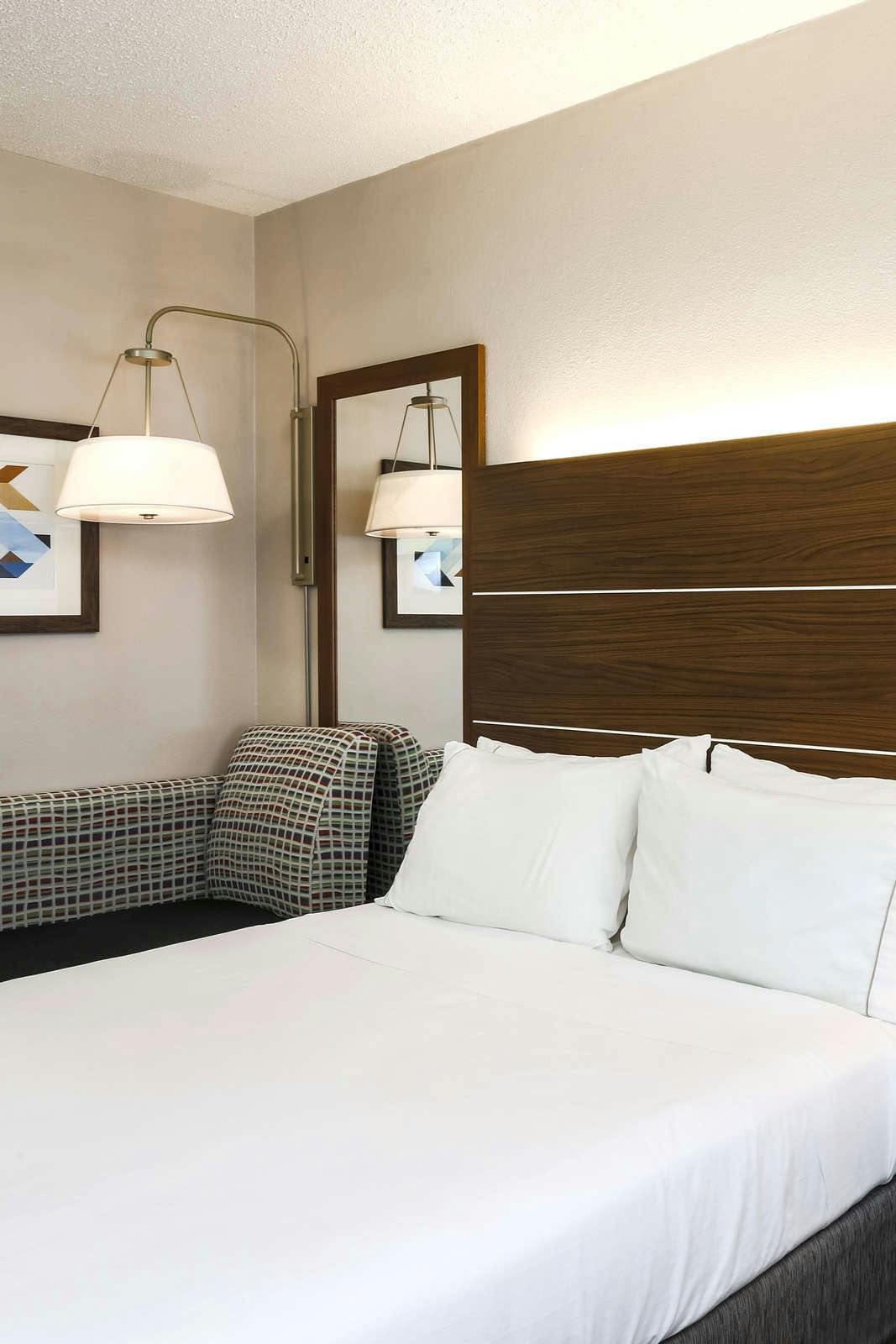 Hotel Holiday Inn Express Langhorn photo 4