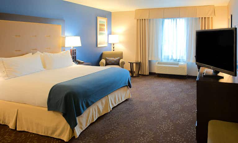 Holiday Inn Express Hotel & Suites Tacoma Downtown