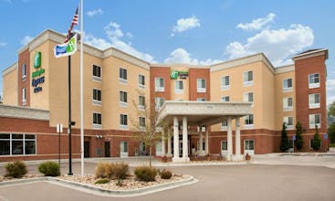 Holiday Inn Express Hotel & Suites Thornton