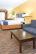 Hotel Holiday Inn Express Hotel & Suites Thornton photo 3