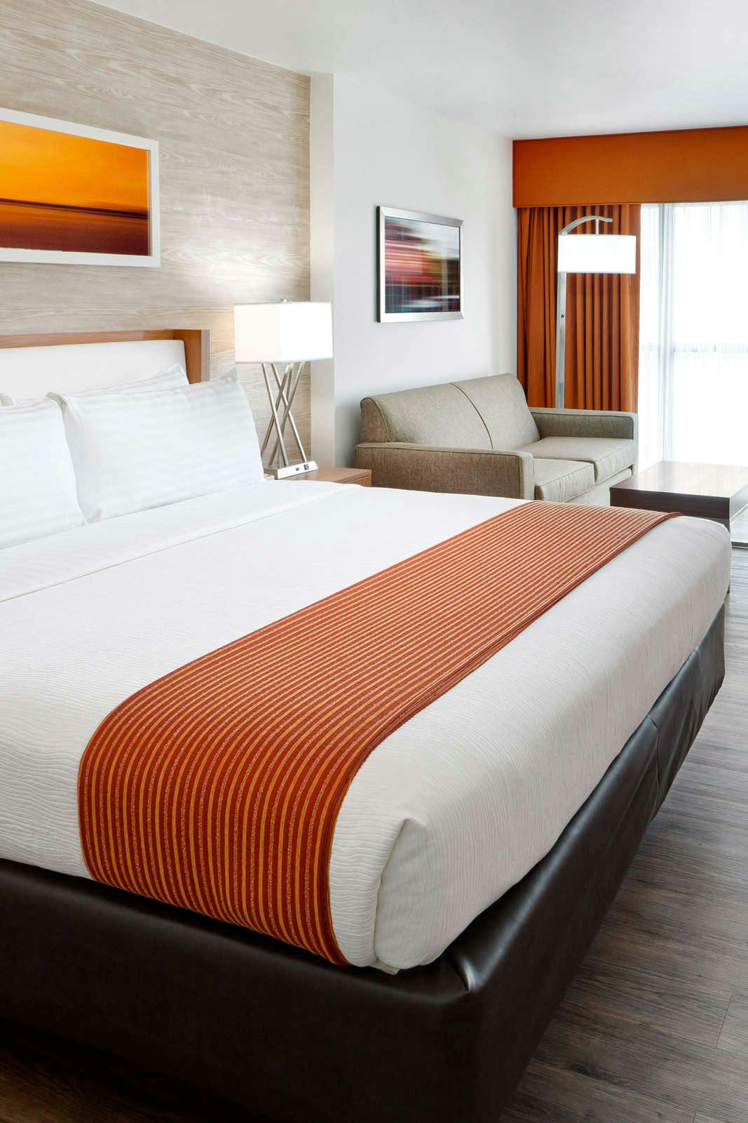 Hotel Holiday Inn San Antonio Riverwalk photo 3