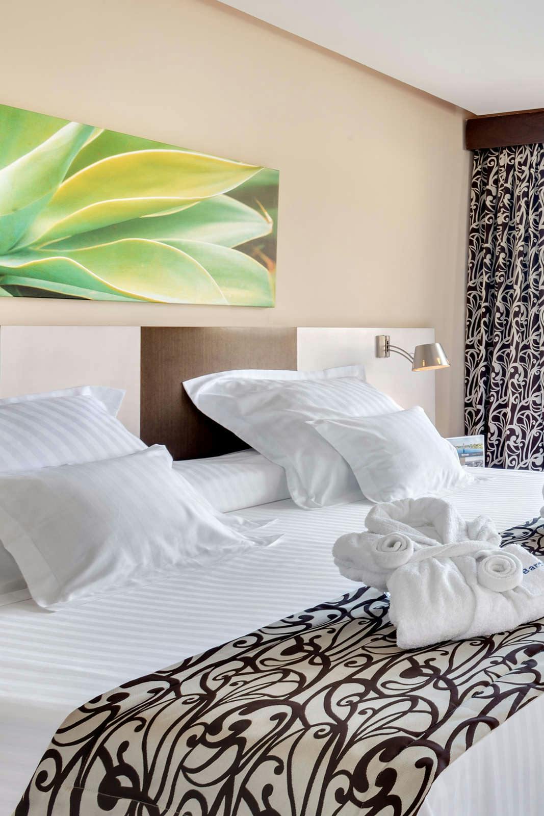 Hotel Barceló Santiago photo 3