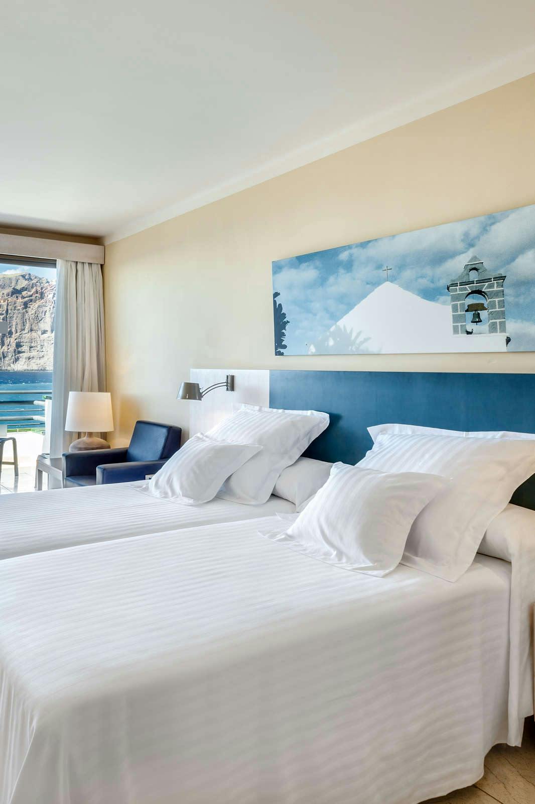 Hotel Barceló Santiago photo 2