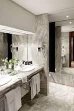 Hotel Barceló Sevilla Renacimiento photo 4