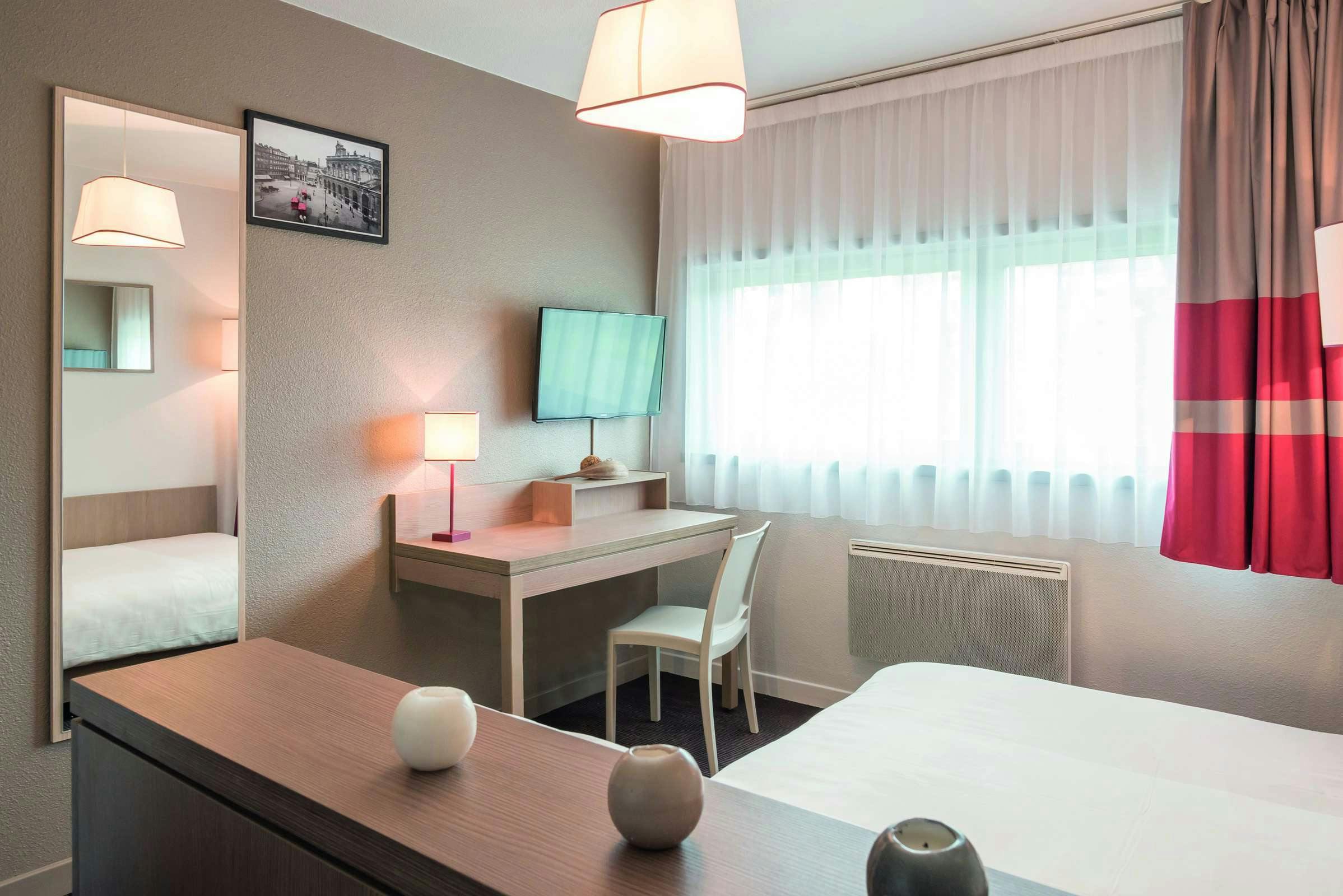 Hotel Appart'City Confort Lille - Euralille photo 2