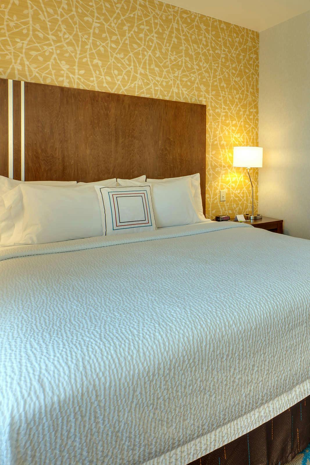 Hotel Fairfield Inn & Suites photo 1