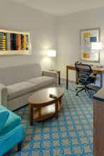 Hotel Fairfield Inn & Suites photo 3