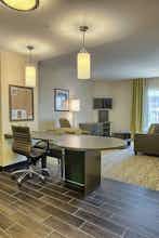 Hotel Candlewood Suites Columbus Grove City photo 3