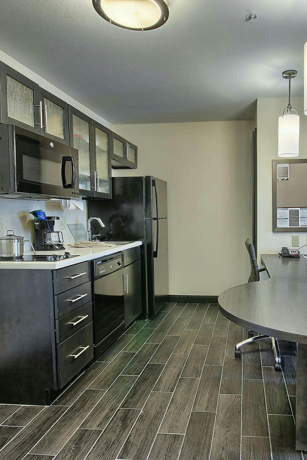 Hotel Candlewood Suites Columbus Grove City photo 4