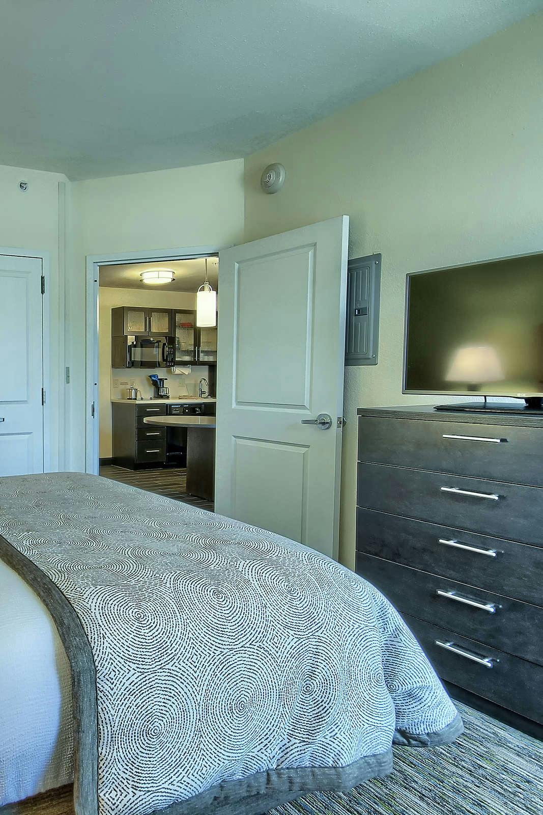 Hotel Candlewood Suites Columbus Grove City photo 2