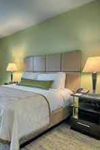 Hotel Candlewood Suites Columbus Grove City photo 1