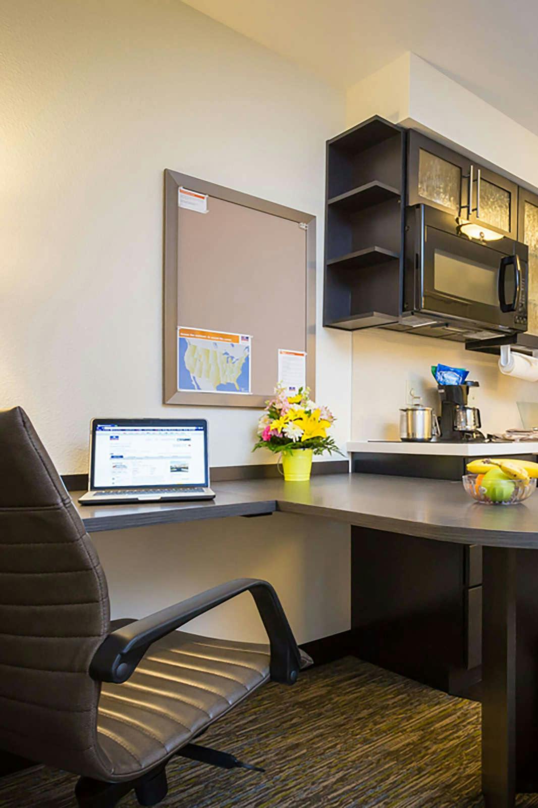 Hotel Candlewood Suites Sidney photo 4