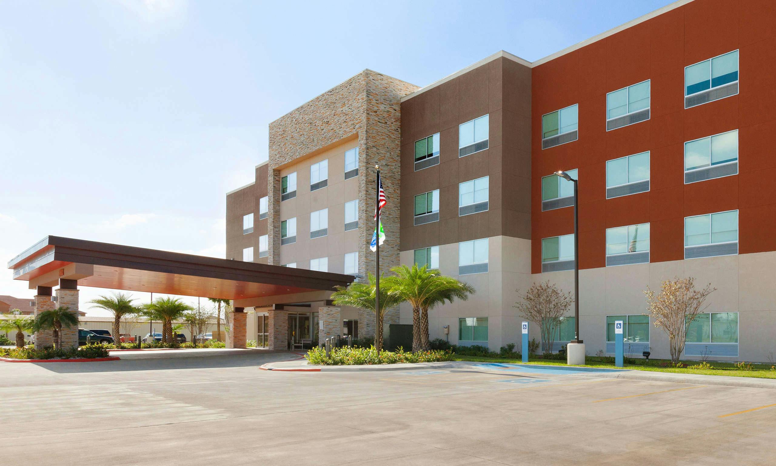 Holiday Inn Express & Suites Edinburg Mcallen Area