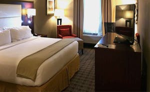 Holiday Inn Express & Suites Lantana