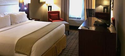 Holiday Inn Express & Suites Lantana