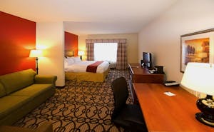 Holiday Inn Express & Suites Lagrange