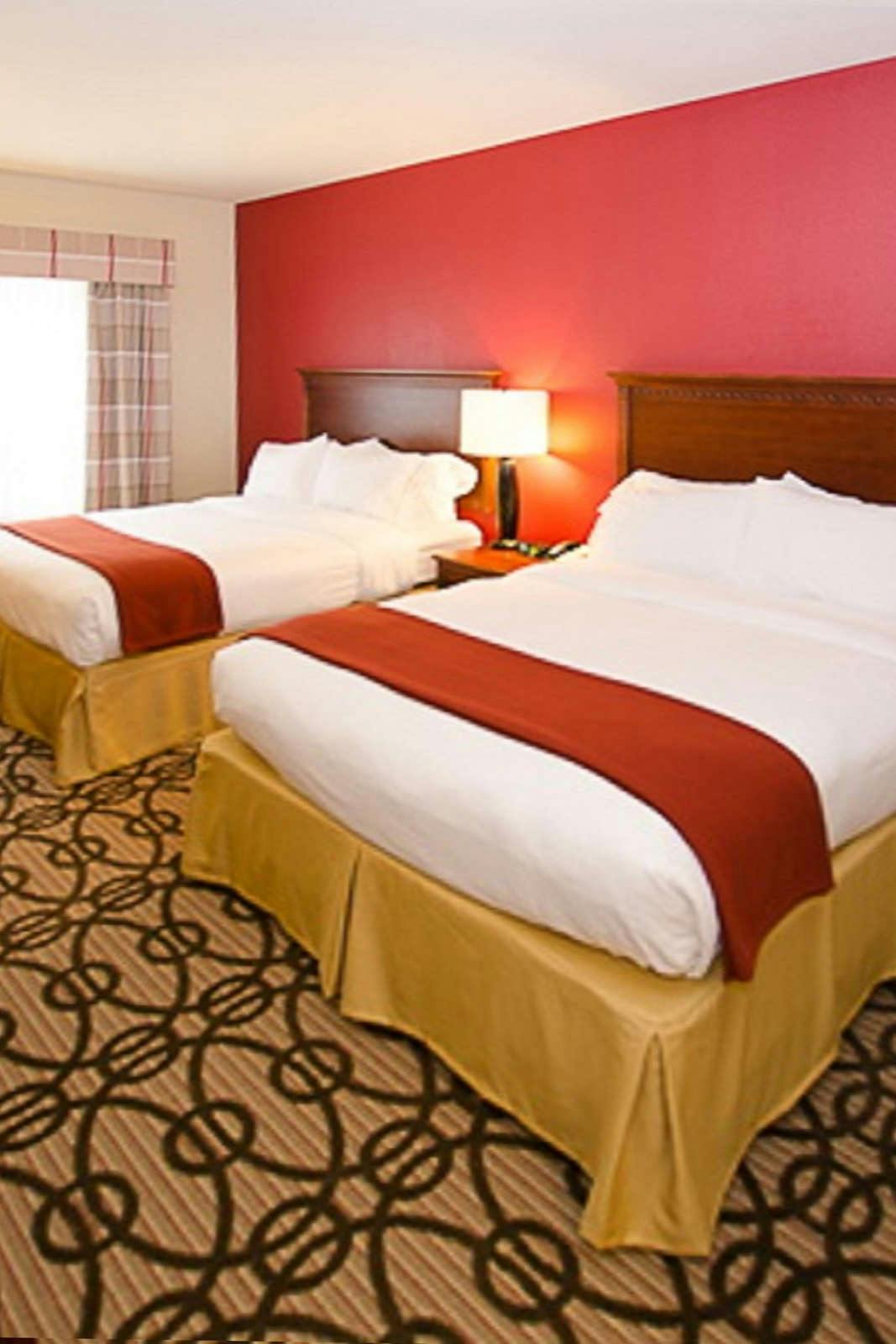 Hotel Holiday Inn Express & Suites Lagrange photo 4
