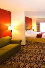 Hotel Holiday Inn Express & Suites Lagrange photo 2