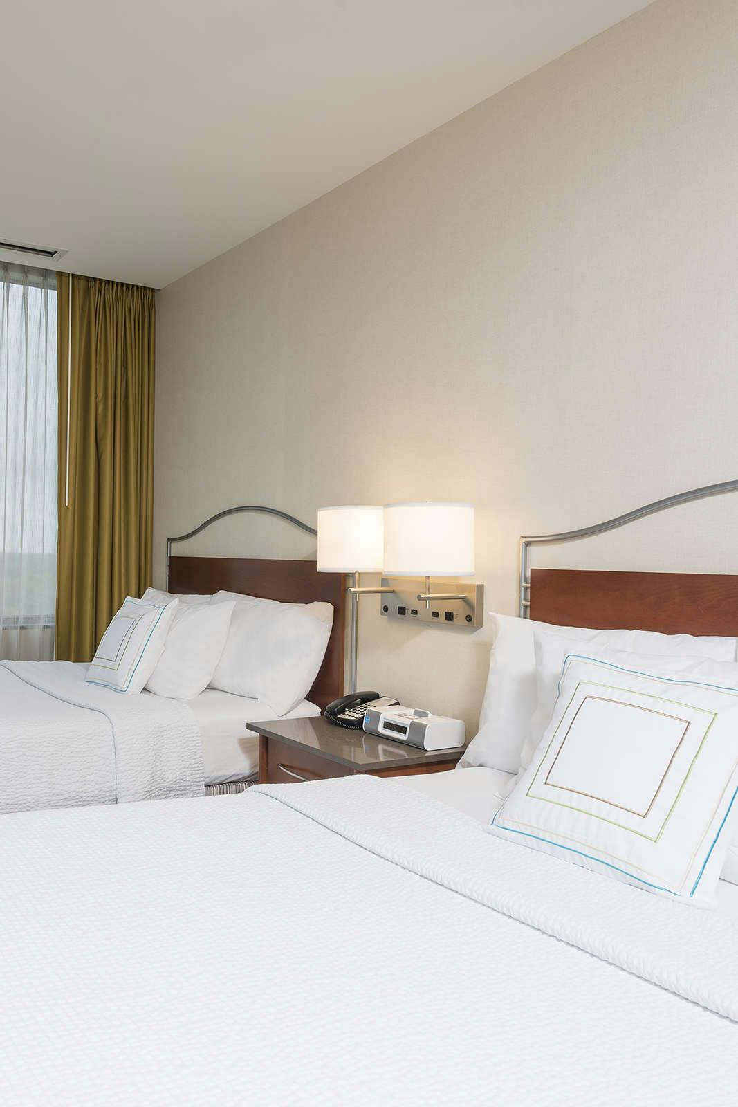 Hotel Springhill Suites Chicago O'Hare photo 2