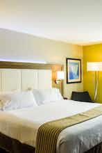 Hotel Holiday Inn Express & Suites Jamestown photo 1