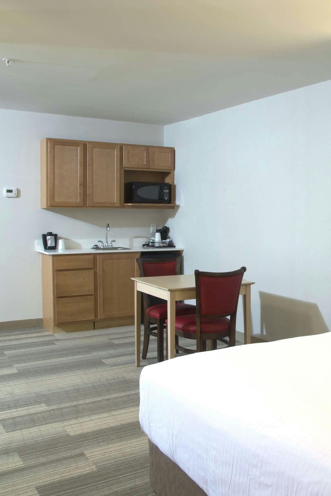 Hotel Holiday Inn Express & Suites Monroe photo 4