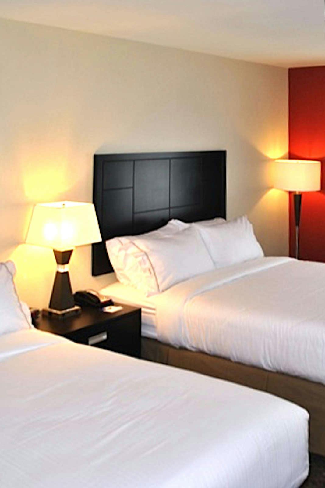 Hotel Holiday Inn Express Salem photo 2