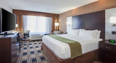 Holiday Inn Express & Suites Ottawa East Orleans