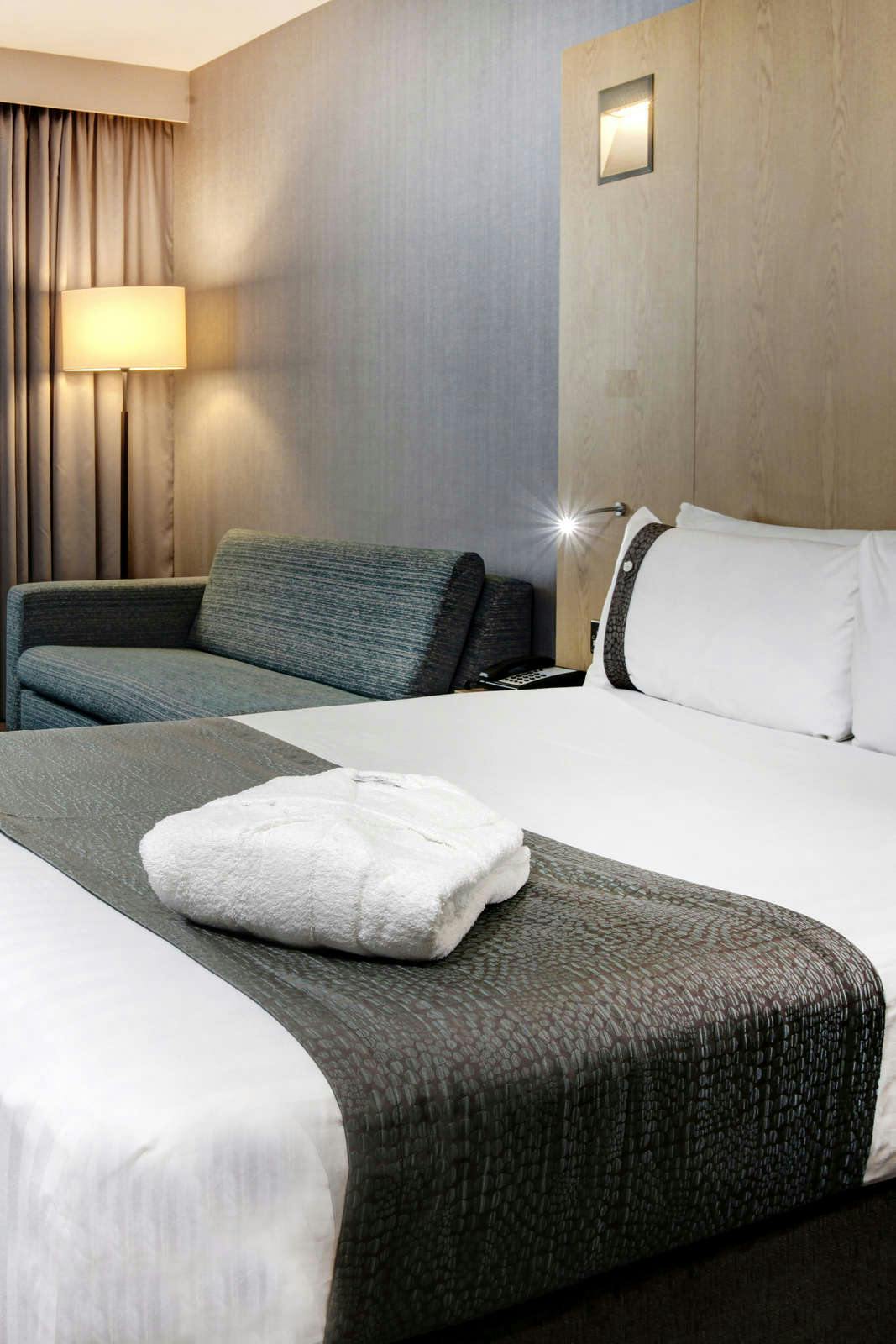 Hotel Holiday Inn London Luton Airport photo 3