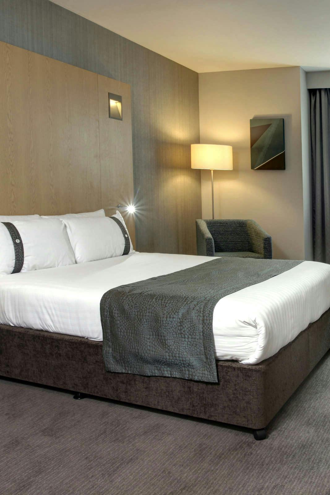 Hotel Holiday Inn London Luton Airport photo 4