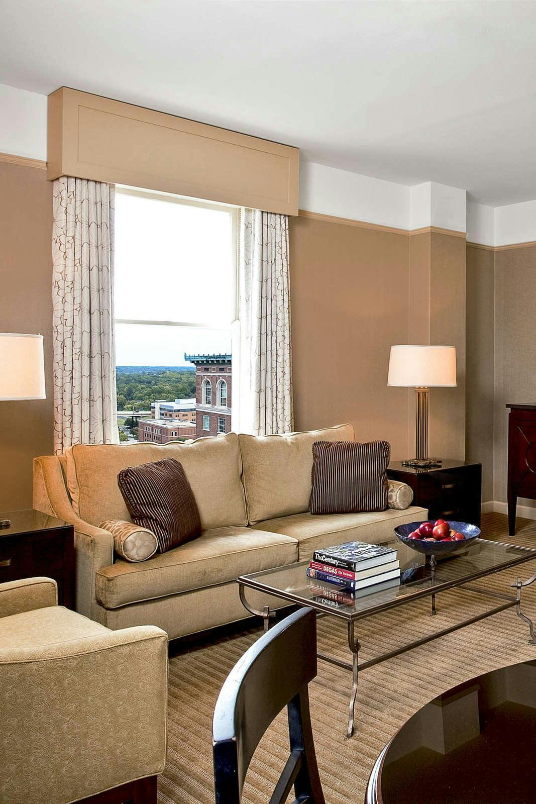 Hotel The Westin Poinsett Greenville photo 4