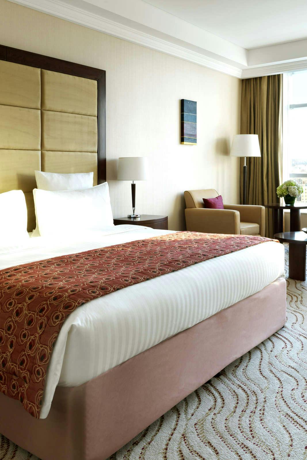 Hotel Park Regis Kris Kin Hotel photo 4