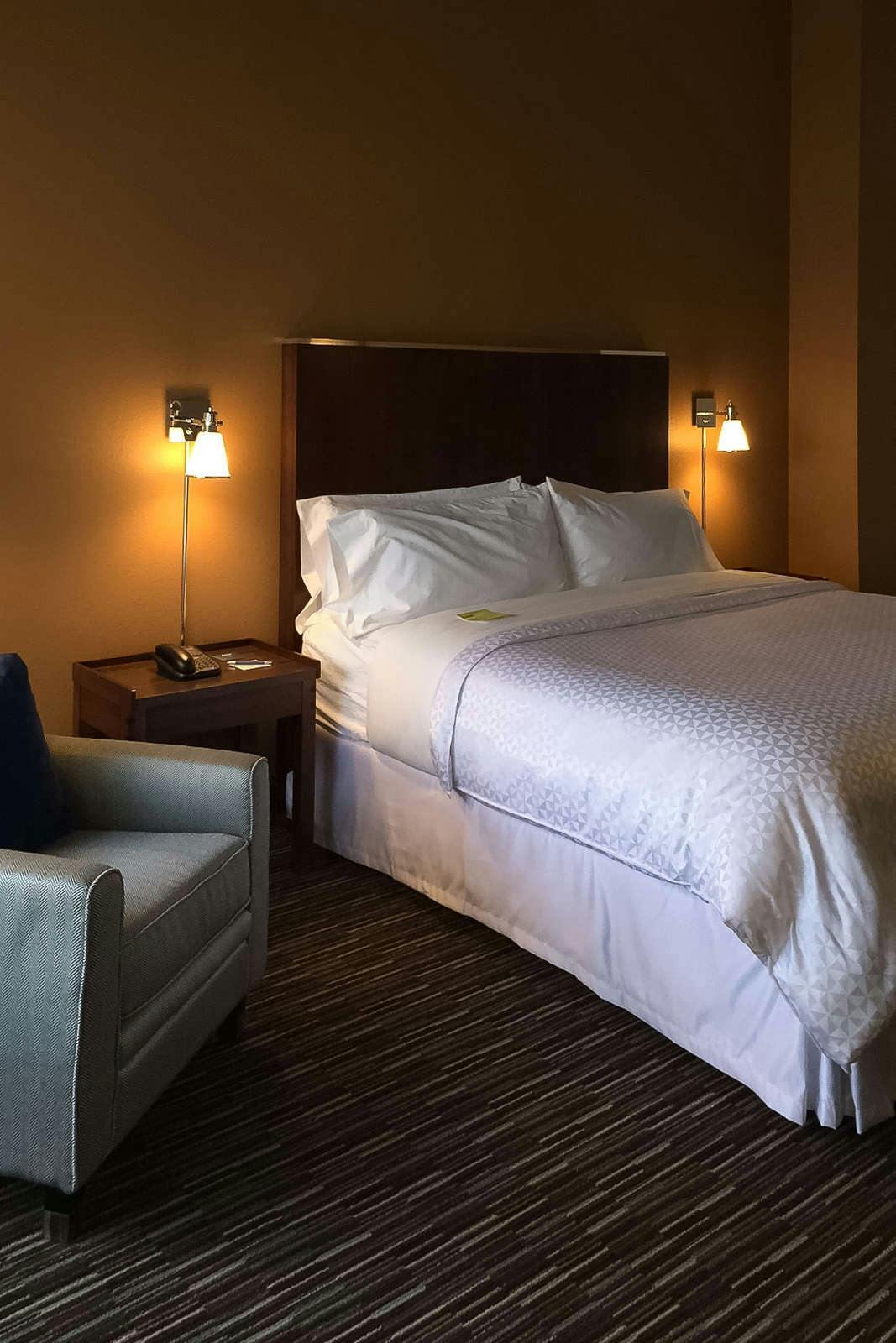 Hotel Four Points by Sheraton Buffalo Grove photo 2