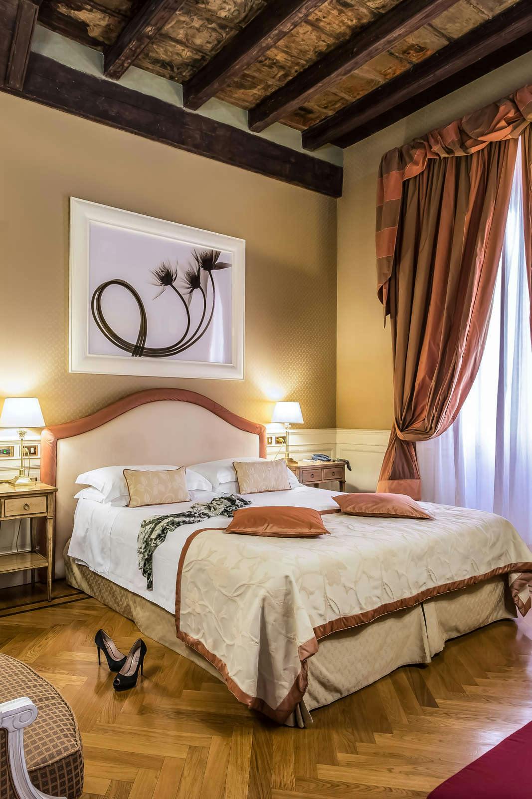 Hotel Hotel Corona d Oro 1890 photo 4