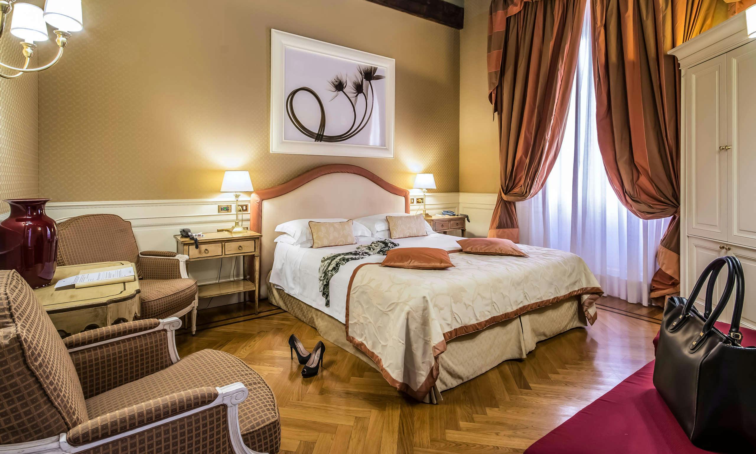 Hotel Corona d Oro 1890