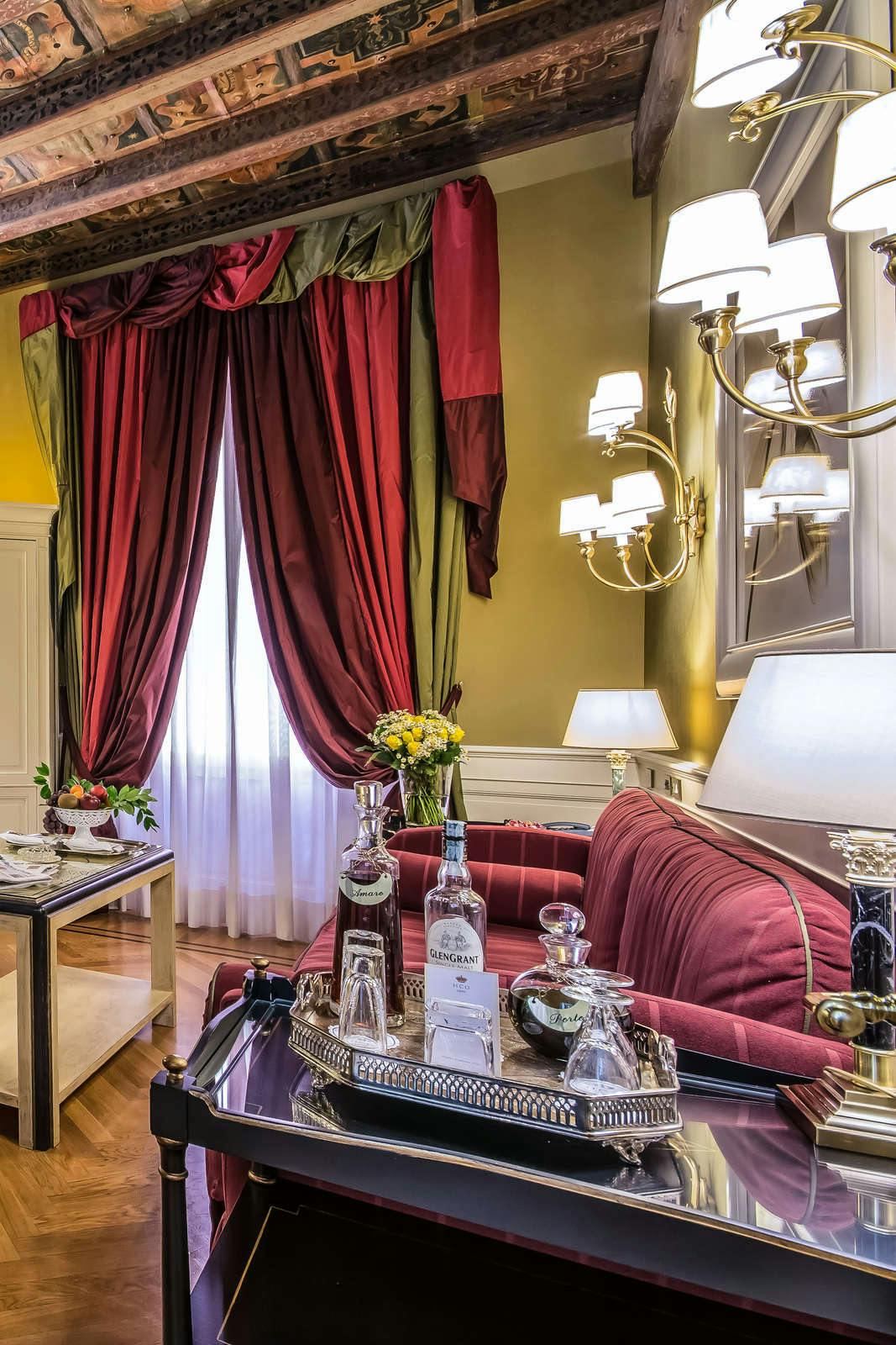 Hotel Hotel Corona d Oro 1890 photo 2